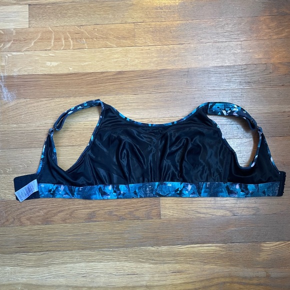 Title Nine Tech Athena 2.0 Sports Bra In Perfect Condition 32D - Picture 5 of 5
